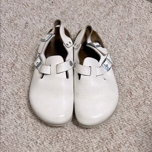 Birkenstock White Sandals with Adjustable Straps